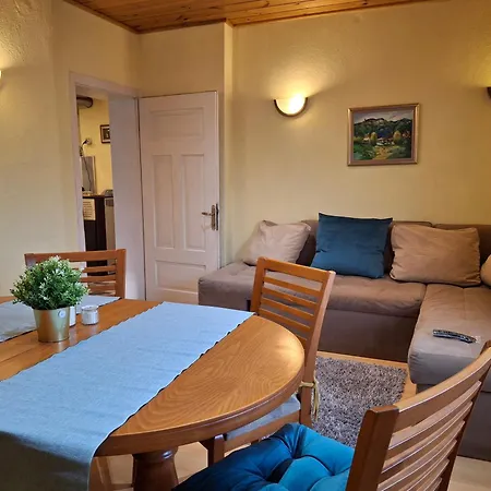 The Old Cherry House Сasa de vacaciones Razlog