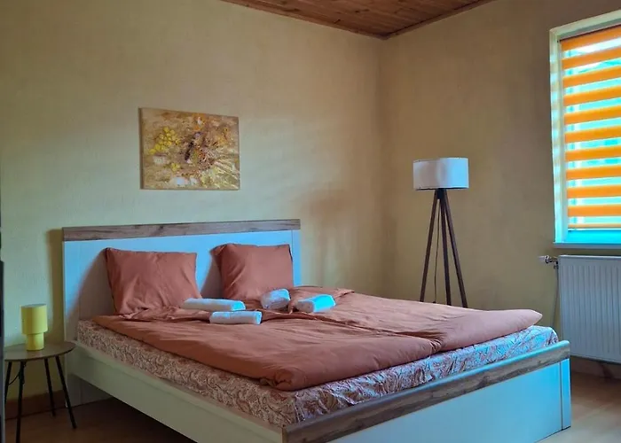 The Old Cherry House * Разлог