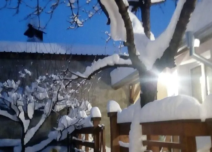 The Old Cherry House Ваканционна къща