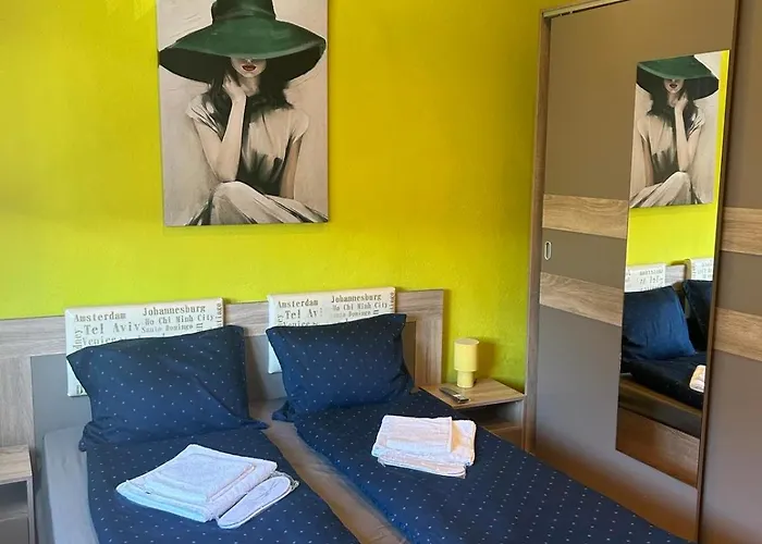 The Old Cherry House Ваканционна къща Разлог